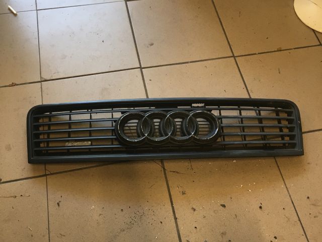 bontott AUDI A6 C5 Hűtőrács