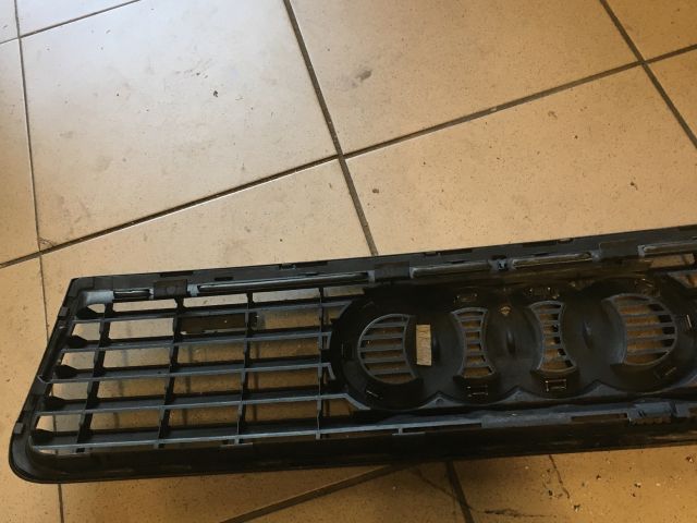 bontott AUDI A6 C5 Hűtőrács