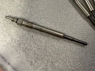 bontott AUDI A6 C5 Izzító/Gyújtó Gyertya