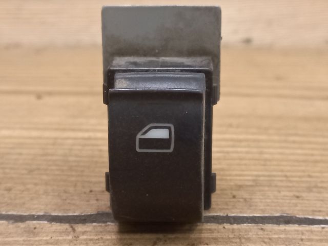 bontott AUDI A6 C5 Jobb első Ablakemelő Kapcsoló