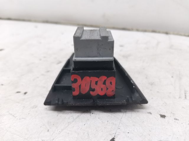 bontott AUDI A6 C5 Jobb első Ablakemelő Kapcsoló