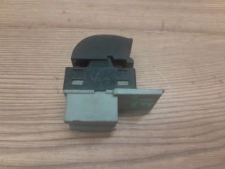 bontott AUDI A6 C5 Jobb első Ablakemelő Kapcsoló