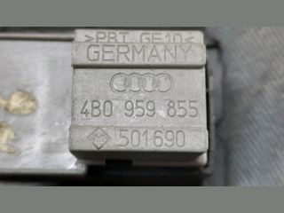 bontott AUDI A6 C5 Jobb első Ablakemelő Kapcsoló