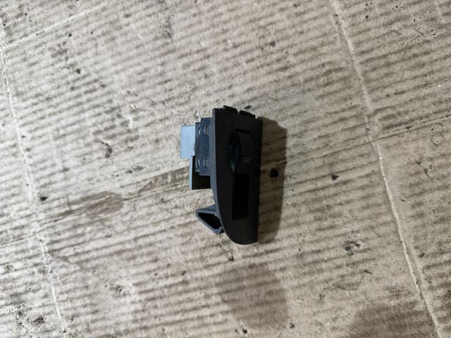 bontott AUDI A6 C5 Jobb első Ablakemelő Kapcsoló