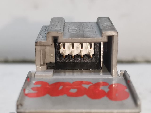 bontott AUDI A6 C5 Jobb első Ablakemelő Kapcsoló