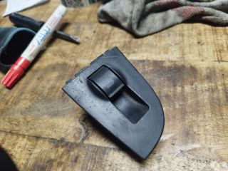 bontott AUDI A6 C5 Jobb első Ablakemelő Kapcsoló