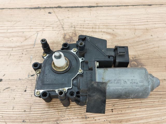bontott AUDI A6 C5 Jobb első Ablakemelő Motor