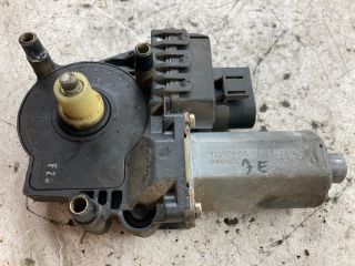 bontott AUDI A6 C5 Jobb első Ablakemelő Motor