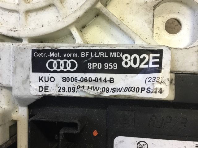 bontott AUDI A6 C5 Jobb első Ablakemelő Motor