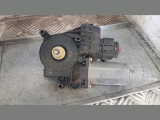 bontott AUDI A6 C5 Jobb első Ablakemelő Motor