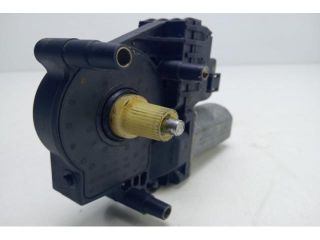 bontott AUDI A6 C5 Jobb első Ablakemelő Motor