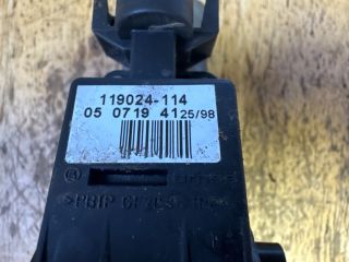 bontott AUDI A6 C5 Jobb első Ablakemelő Motor