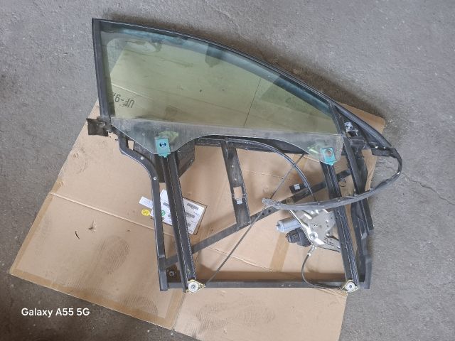bontott AUDI A6 C5 Jobb első Ablakemelő Szerkezet (Elektromos)