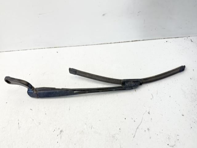 bontott AUDI A6 C5 Jobb első Ablaktörlő Kar