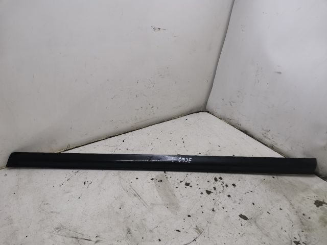 bontott AUDI A6 C5 Jobb első Ajtó Díszléc