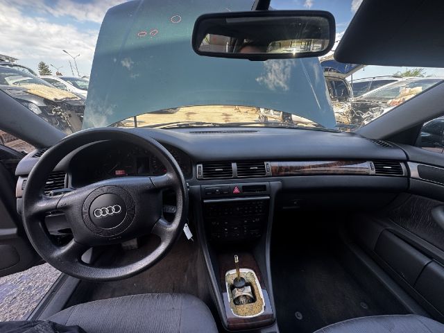 bontott AUDI A6 C5 Jobb első Ajtó Kárpit