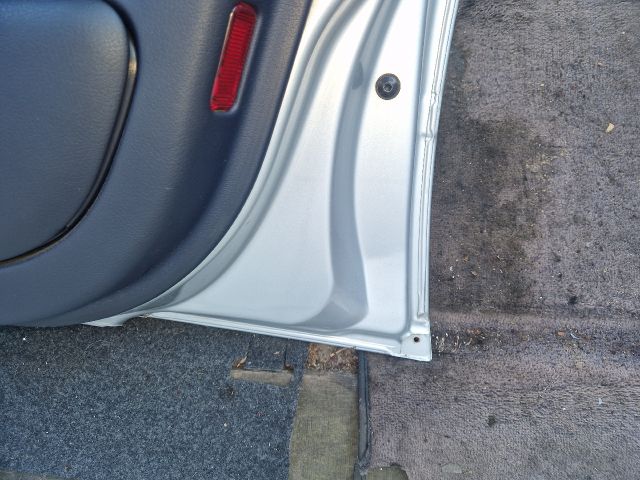 bontott AUDI A6 C5 Jobb első Ajtó (Részeivel)