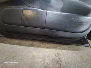 bontott AUDI A6 C5 Jobb első Ajtó (Részeivel)