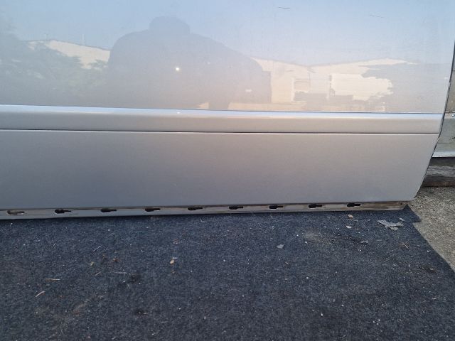 bontott AUDI A6 C5 Jobb első Ajtó (Részeivel)