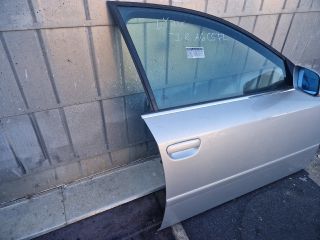 bontott AUDI A6 C5 Jobb első Ajtó (Részeivel)