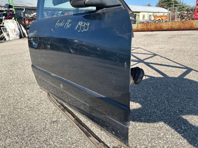 bontott AUDI A6 C5 Jobb első Ajtó (Részeivel)