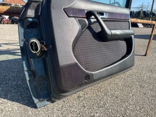 bontott AUDI A6 C5 Jobb első Ajtó (Részeivel)