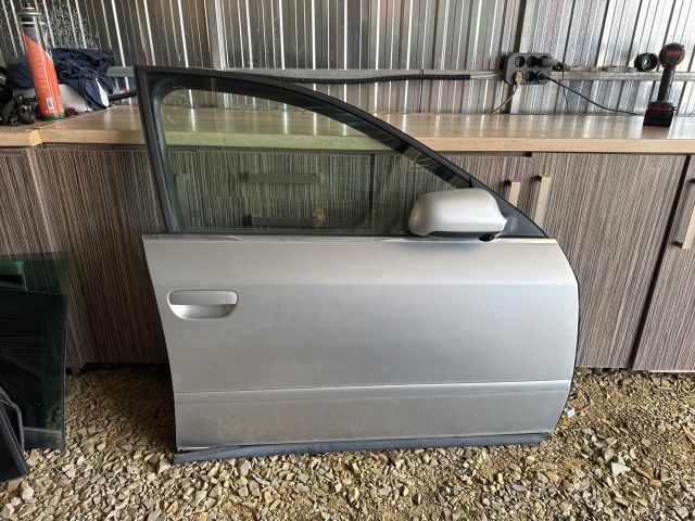 bontott AUDI A6 C5 Jobb első Ajtó (Részeivel)