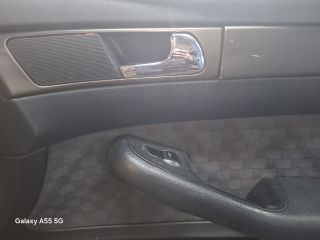 bontott AUDI A6 C5 Jobb első Ajtó (Részeivel)
