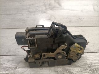 bontott AUDI A6 C5 Jobb első Ajtózár