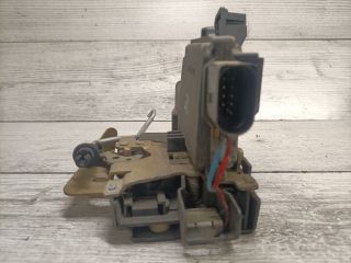 bontott AUDI A6 C5 Jobb első Ajtózár