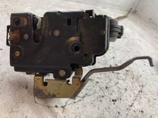 bontott AUDI A6 C5 Jobb első Ajtózár