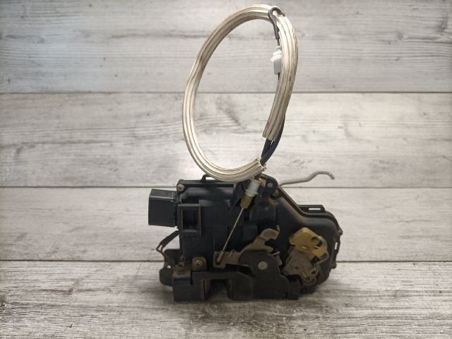 bontott AUDI A6 C5 Jobb első Ajtózár