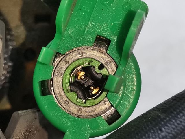 bontott AUDI A6 C5 Jobb első Biztonsági Öv