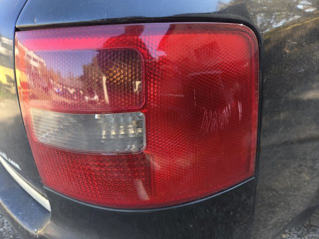 bontott AUDI A6 C5 Jobb első Fixüveg (Ajtóban)