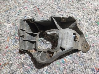 bontott AUDI A6 C5 Jobb első Küszöb Tartó