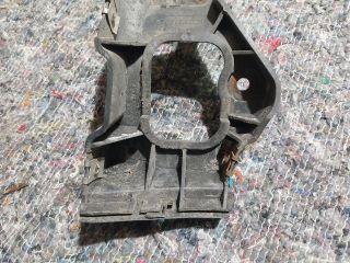 bontott AUDI A6 C5 Jobb első Küszöb Tartó