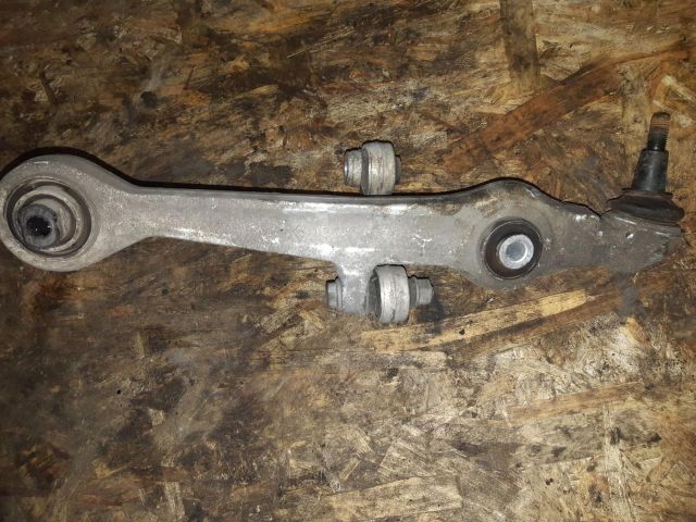 bontott AUDI A6 C5 Jobb első Lengőkar