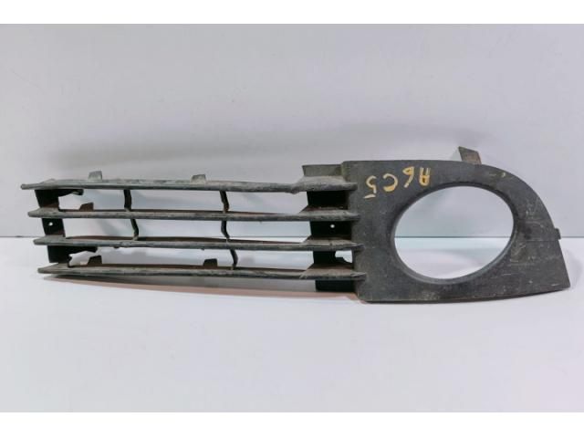 bontott AUDI A6 C5 Jobb első Lökhárító Vakborítás