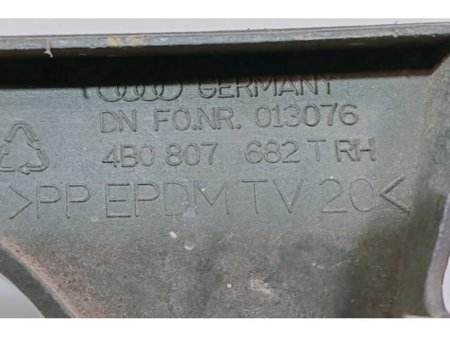 bontott AUDI A6 C5 Jobb első Lökhárító Vakborítás