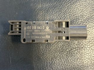 bontott AUDI A6 C5 Jobb első Oldal Ütközés Érzékelő