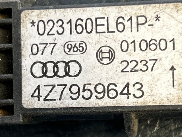 bontott AUDI A6 C5 Jobb első Oldal Ütközés Érzékelő