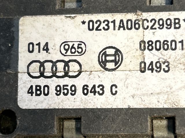 bontott AUDI A6 C5 Jobb első Oldal Ütközés Érzékelő