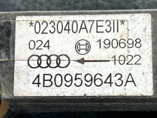 bontott AUDI A6 C5 Jobb első Oldal Ütközés Érzékelő