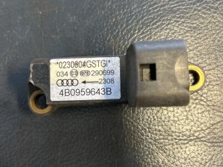 bontott AUDI A6 C5 Jobb első Oldal Ütközés Érzékelő