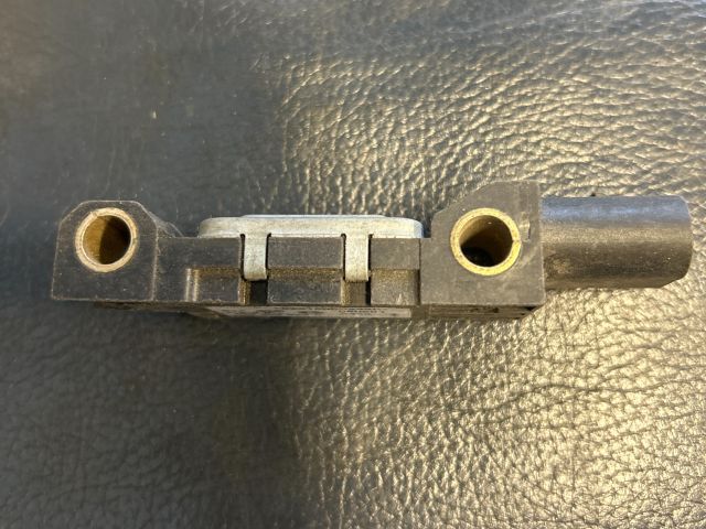 bontott AUDI A6 C5 Jobb első Oldal Ütközés Érzékelő