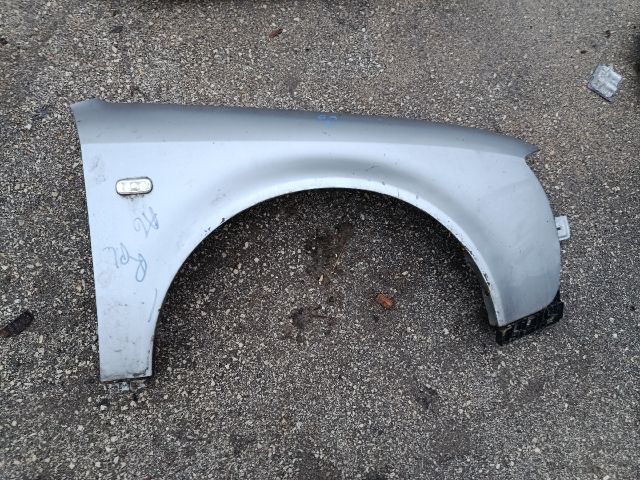 bontott AUDI A6 C5 Jobb első Sárvédő