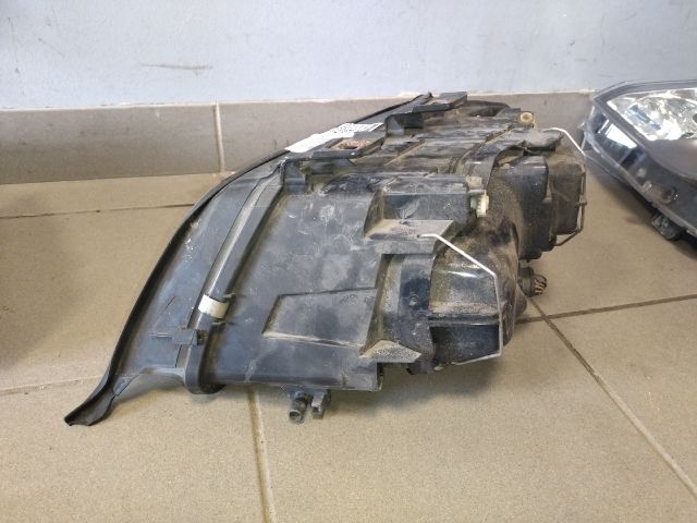 bontott AUDI A6 C5 Jobb Fényszóró