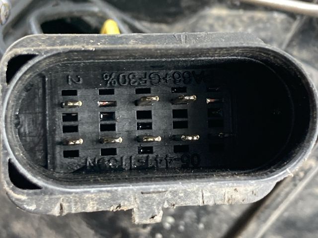 bontott AUDI A6 C5 Jobb Fényszóró