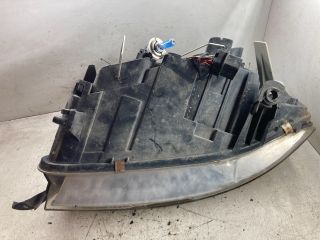 bontott AUDI A6 C5 Jobb Fényszóró