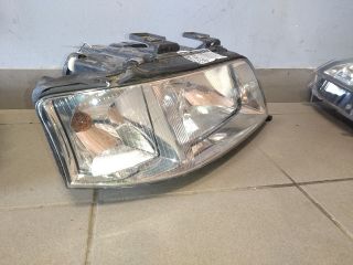 bontott AUDI A6 C5 Jobb Fényszóró